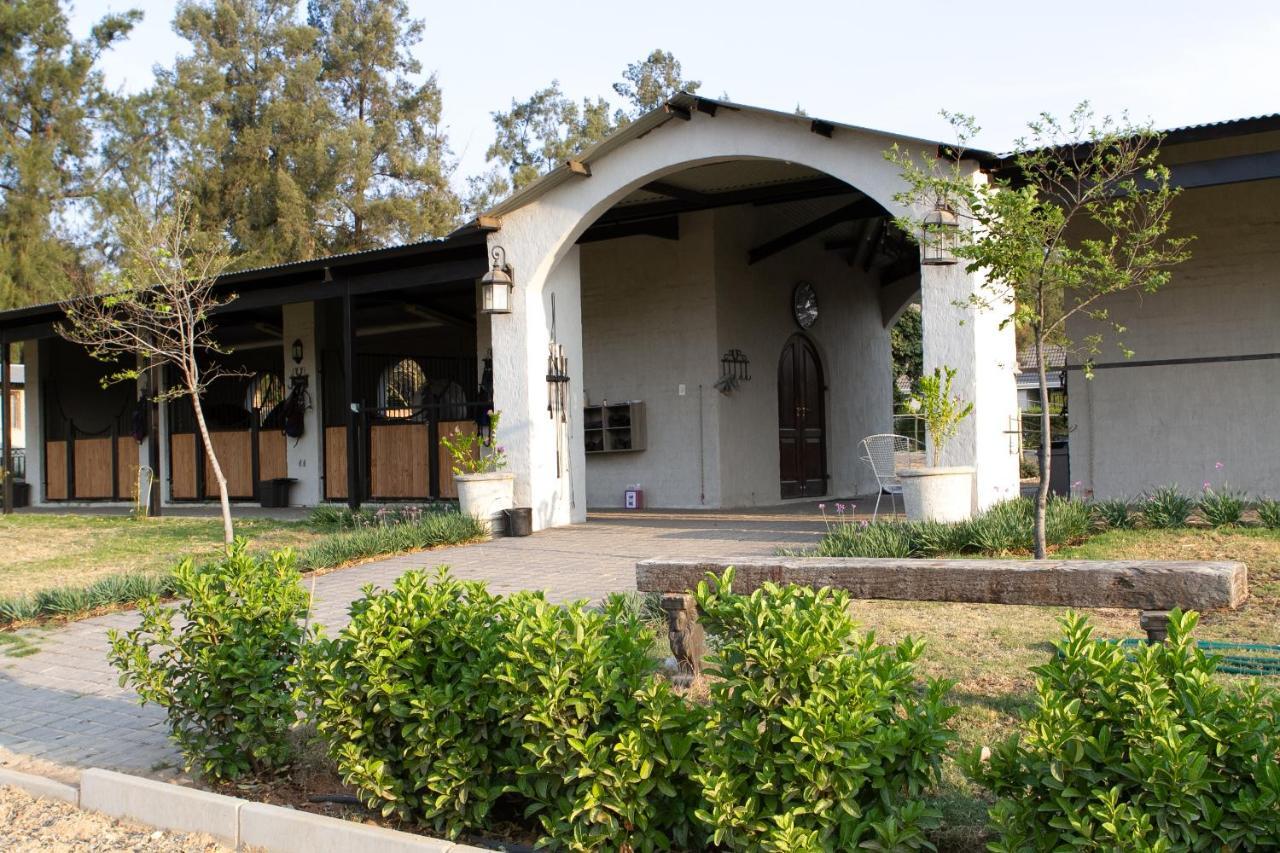 The Stables, Beaulieu Kyalami Hotel Midrand Exterior photo